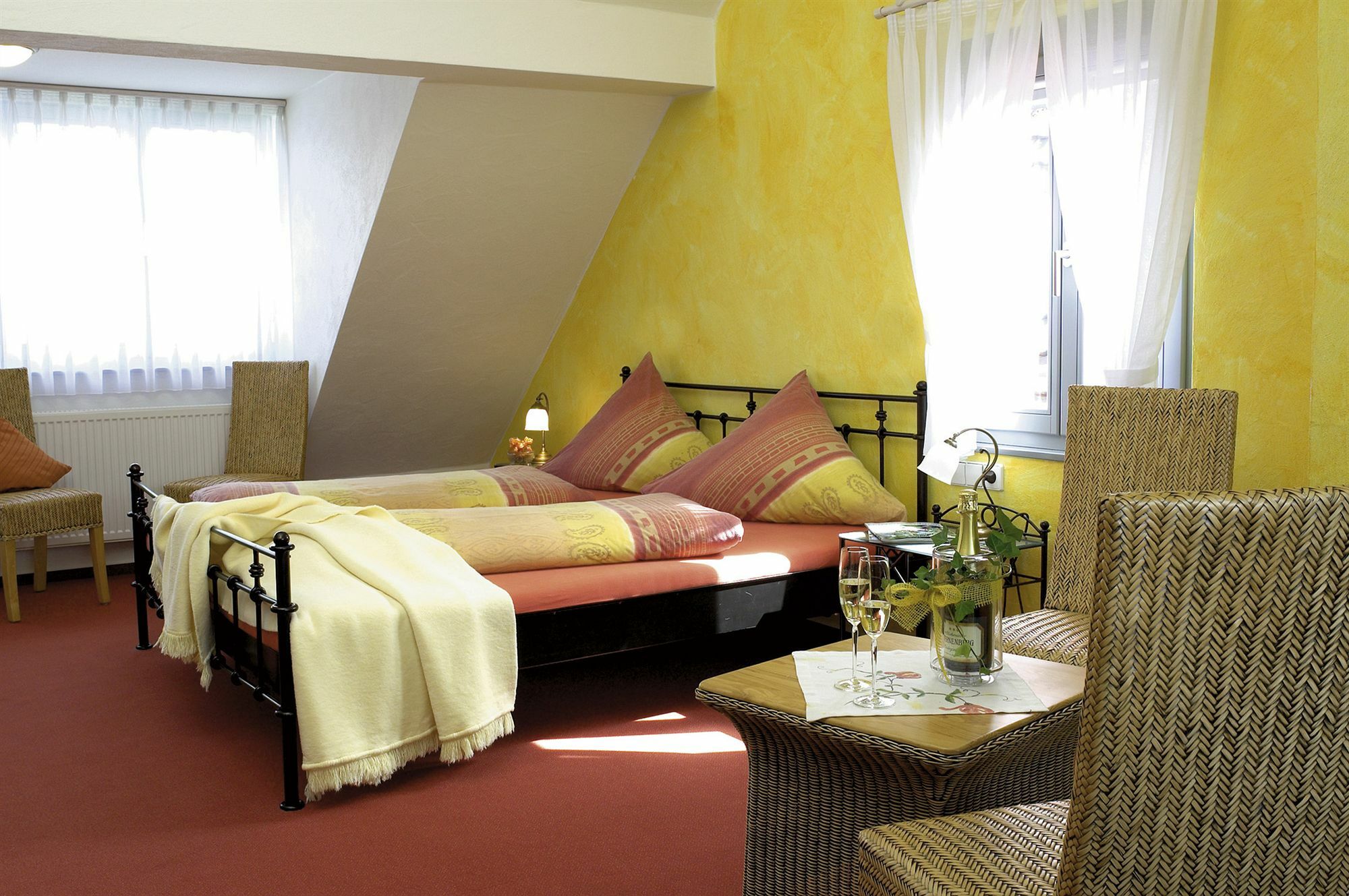 Arndt Hotel Garni Руст Екстериор снимка