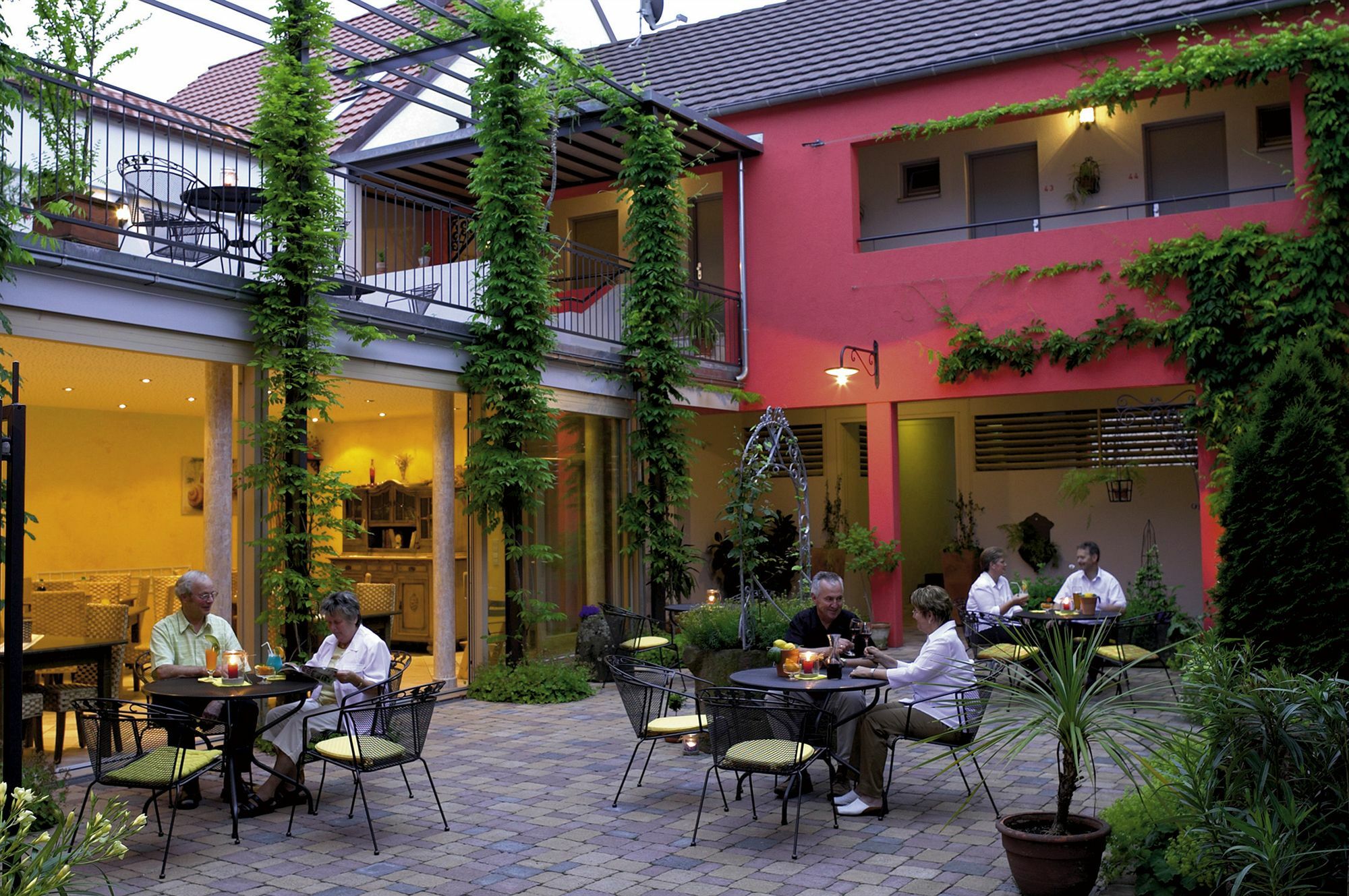 Arndt Hotel Garni Руст Екстериор снимка